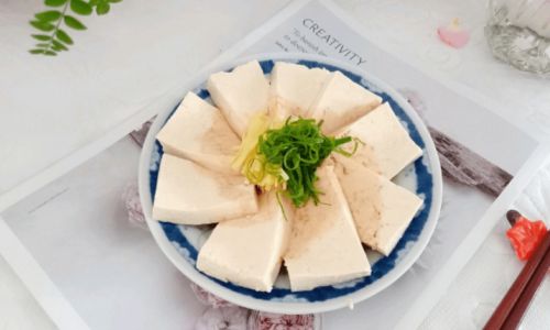 How to Make Oil-Splashed Tofu:A Culinary Delight