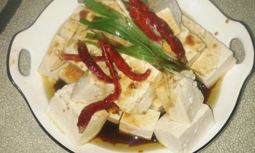 How to Make Oil-Splashed Tofu:A Culinary Delight