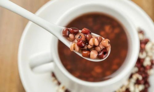 How to Make Adzuki Bean and Coix Seed Water:A Refreshing and Nutritious Beverage