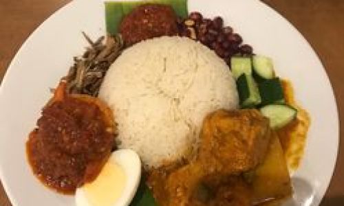 How to Make Authentic Coconut Milk Rice Nasi Lemak)