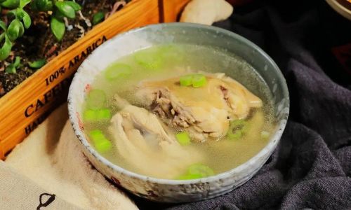 Mastering the Art of Medicinal Herbal Steamed Chicken