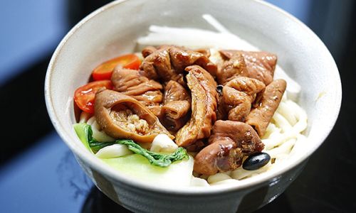 How to Make the Perfect Braising Sauce for Salted Pork Noodles