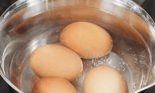 How Long Does It Take to Boil Three Eggs at Once?
