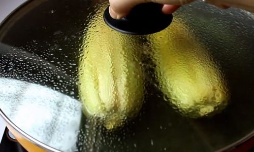 How Long Does It Take to Boil Corn on Average?