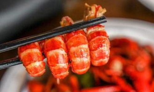 Mastering the Art of Peeling Shrimp Tails at Night Market Stir-Fries