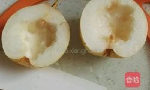 Homemade Sichuan Fritillaria Pear Stew:A Traditional Remedy for Cough and Throat Relief