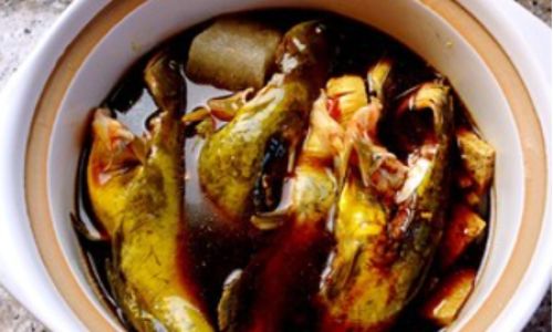 Stinky Tofu and Fish Stew:A Pungent Delight from Chinese Culinary Tradition