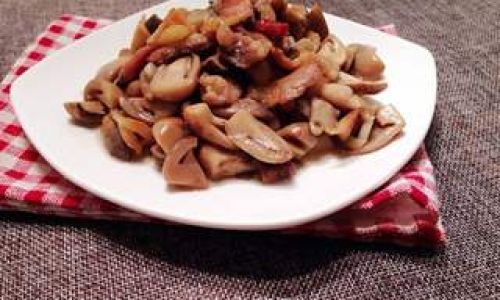 The Art of Stir-Frying:Elevating Dinner with Cordyceps Mushrooms and Pork