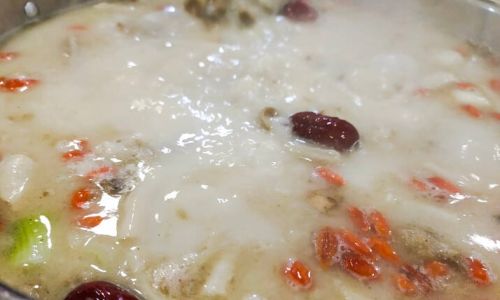 The Ultimate Guide to Pairing Vegetables with Lamb Hot Pot:Elevating Flavors and Textures