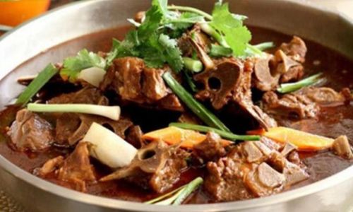 The Ultimate Guide to Pairing Vegetables with Lamb Hot Pot:Elevating Flavors and Textures