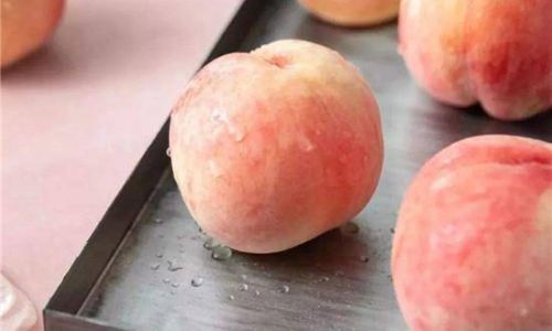 To Peel or Not to Peel:The Great Peach Dilemma A Comprehensive Guide