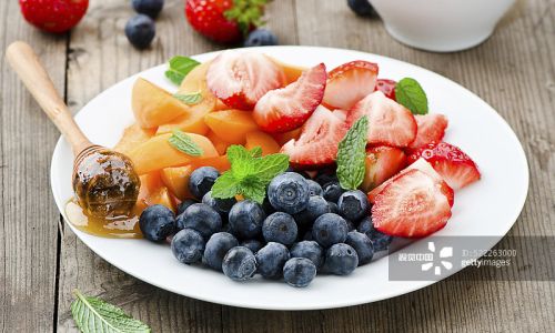 Nutritional Powerhouses:Foods and Fruits That Naturally Help Lower Blood Sugar Levels