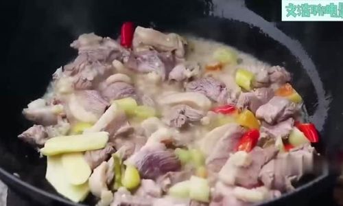 Mastering the Art of Duck Stir-Fry with Bamboo Shoots