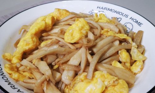 Mastering the Art of Making Delicious Eringi Mushroom Scrambled Eggs