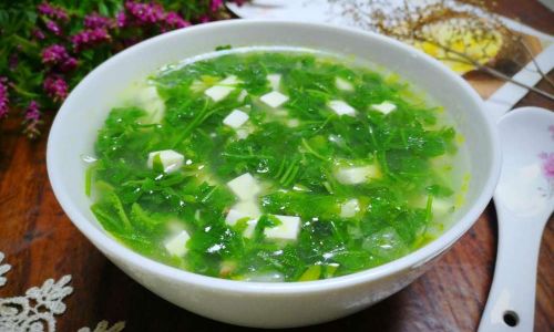 How to Make a Delightful Pork Ribs and Shepherds Purse Soup