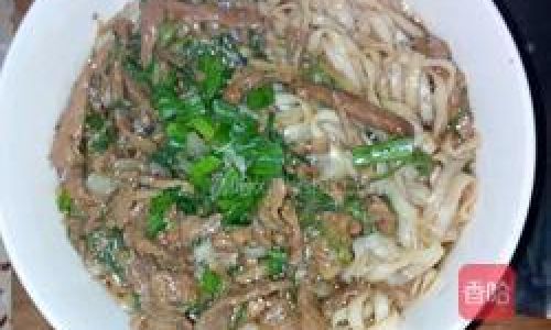 How to Make Delicious Pork and Bok Choy Noodles