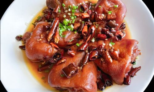 Mastering the Art of Making Spicy Pig Trotters