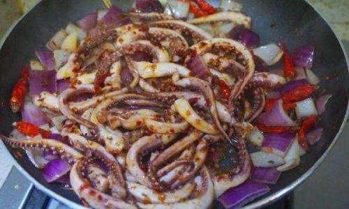 How to Cook Spicy Squid:A Step-by-Step Culinary Guide