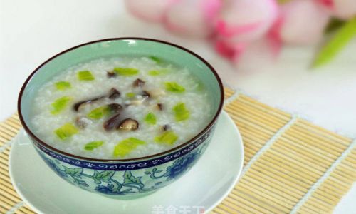 How to Make a Delicious Shiitake Mushroom Porridge