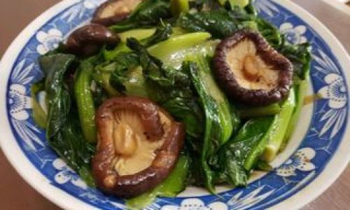 Mastering the Art of Stir-Frying Mushrooms and Greens:A Comprehensive Guide
