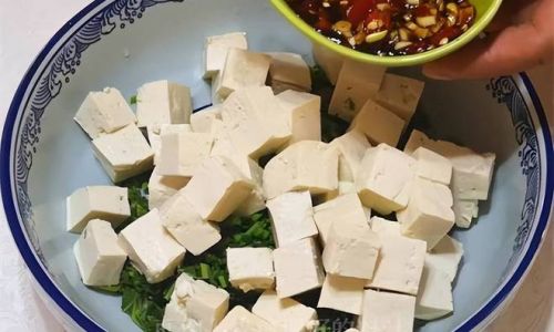 How to Make Tofu with Chinese Toon Chunxun)