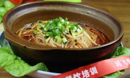 How to Make Delicious Fresh Clay Pot Rice Noodles