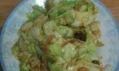 Mastering the Art of Stir-Frying Fresh Shrimp with Chinese Cabbage
