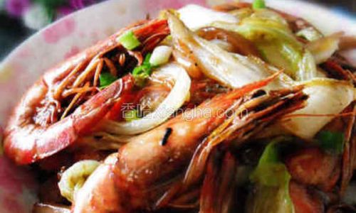 Mastering the Art of Stir-Frying Fresh Shrimp with Chinese Cabbage