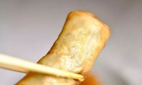 How to Make Fresh Bamboo Shoot Spring Rolls:A Culinary Delight