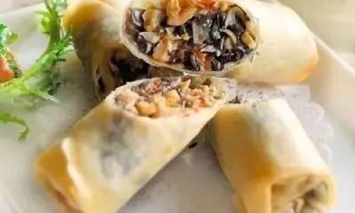How to Make Fresh Bamboo Shoot Spring Rolls:A Culinary Delight