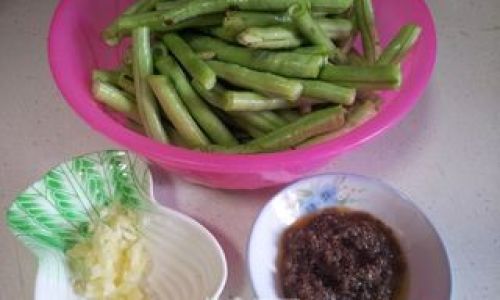 Mastering the Art of Shrimp Paste Stir-Fried Green Beans