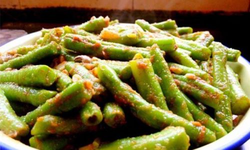 Mastering the Art of Shrimp Paste Stir-Fried Green Beans
