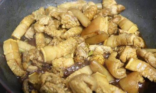 Mastering the Art of Pork Belly Stew with Baby Potatoes
