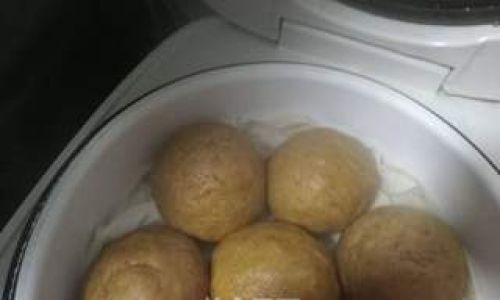 How to Make Steamed Cornmeal Buns Wo Wo Tou)A Step-by-Step Guide