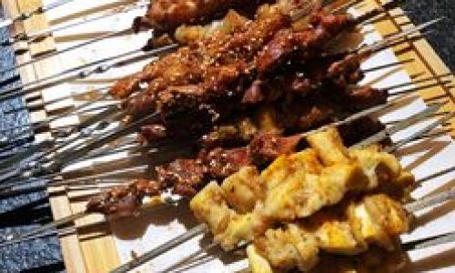 How to Make Charcoal-Grilled Lamb Kebabs