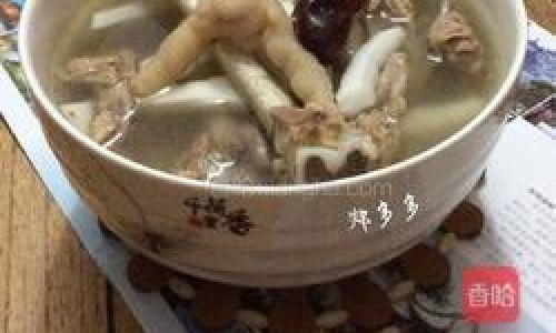 A Culinary Delight:The Art of Making Coconut Meat Chicken Soup