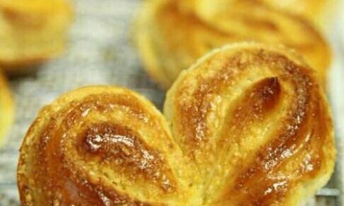 A Step-by-Step Guide to Making Coconut Bread with Shredded Coconut