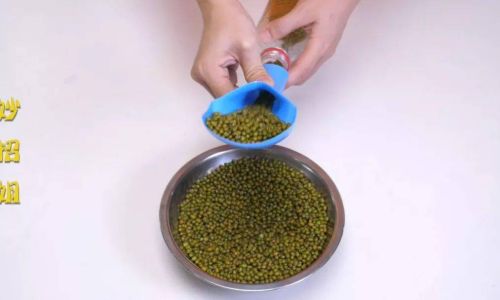 Locating the Three Holes in a Young Coconut:A Comprehensive Guide
