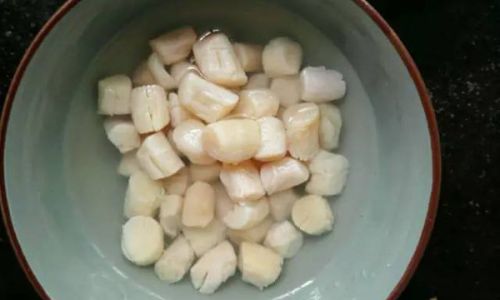 Essential Considerations for Soaking and Preparing Dried Scallops 瑶柱 in English Context)