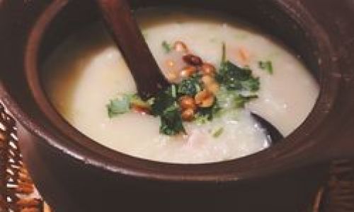 How to Make Delicious Dried Scallop,Tender Chicken,and Shiitake Mushroom Clay Pot Rice Porridge