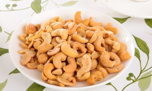 How to Roast Cashews Perfectly