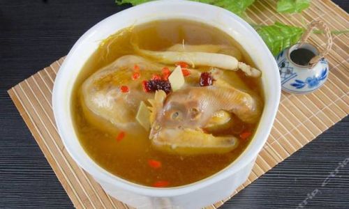 Essential Ingredients for a Nourishing Traditional Chicken Soup
