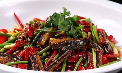 How to Make a Nourishing Eel-Infused Rice Pot for Optimal Health