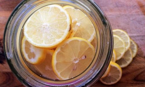 Crafting a Nourishing Honey-Lemon Water:A Holistic Guide to Wellness