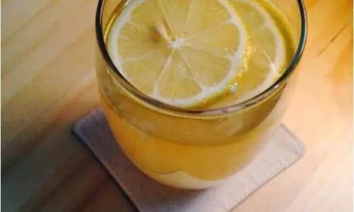 Crafting a Nourishing Honey-Lemon Water:A Holistic Guide to Wellness
