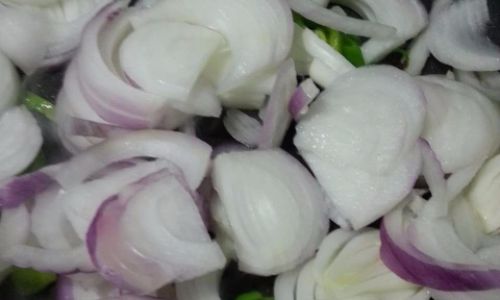 Mastering the Art of Onion Preparation:A Culinary Journey