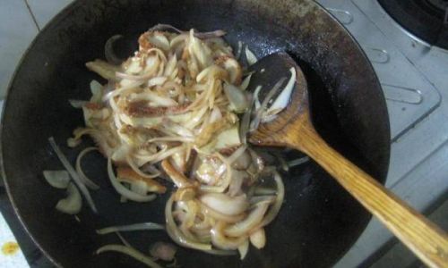How to Cook Onions Without Them Turning Black:A Comprehensive Guide