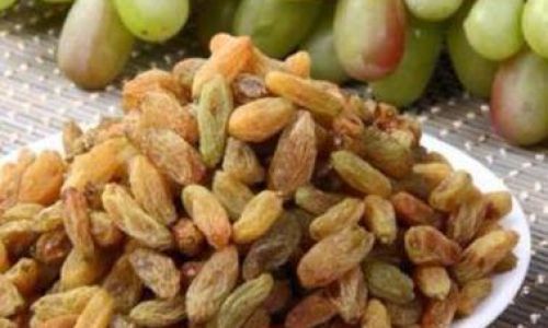 To Rinse or Not to Rinse:The Great Raisin Dilemma Should You Wash Your Raisins Before Eating?