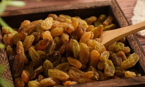 To Rinse or Not to Rinse:The Great Raisin Dilemma Should You Wash Your Raisins Before Eating?