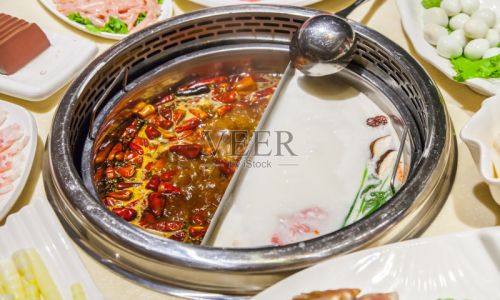 The Unmissable Trio:Three Essential Ingredients for a Perfect Hot Pot Experience